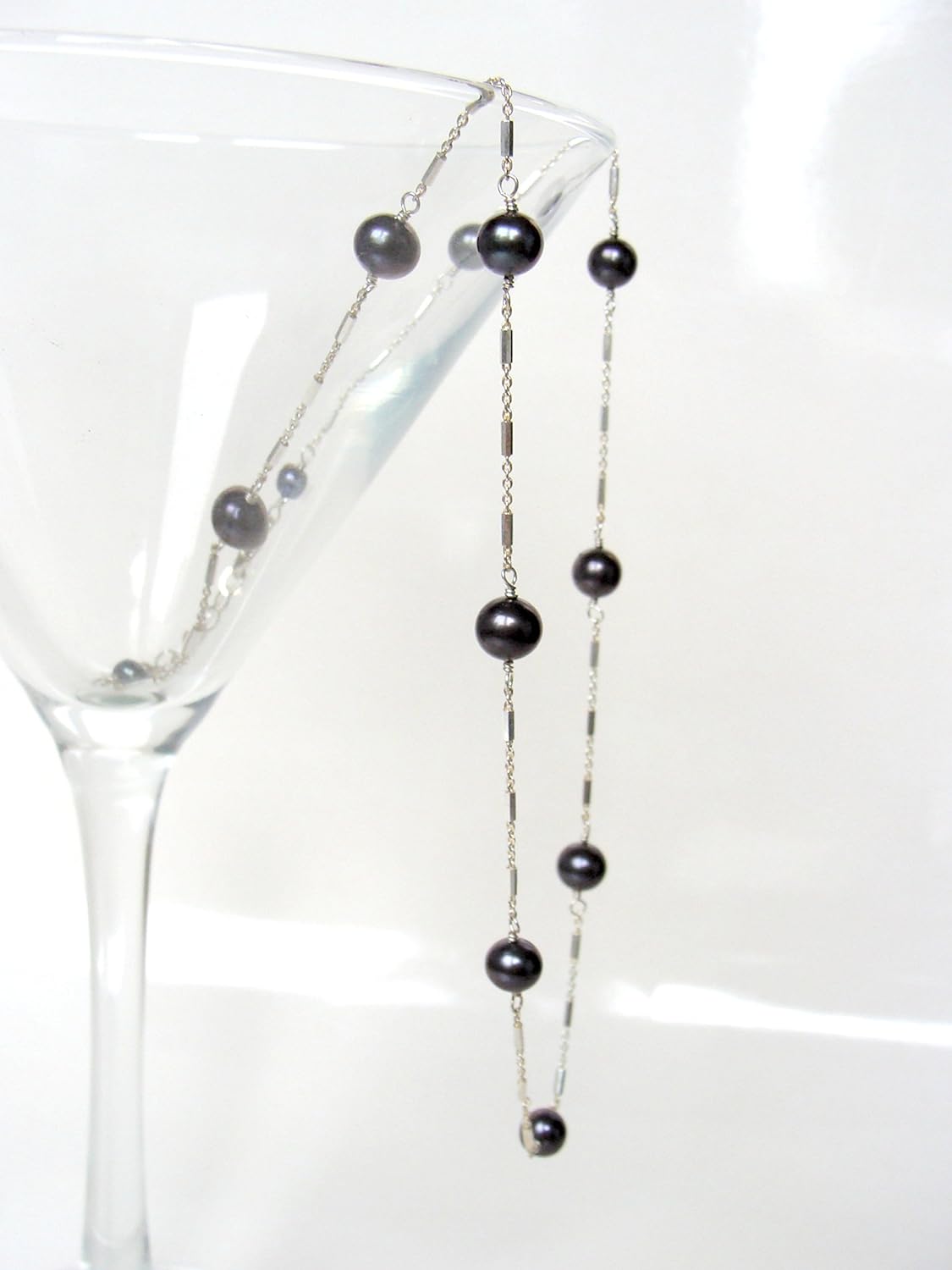 Amazon Com Black Pearl Station Chain Necklace Genuine 6 5 7mm