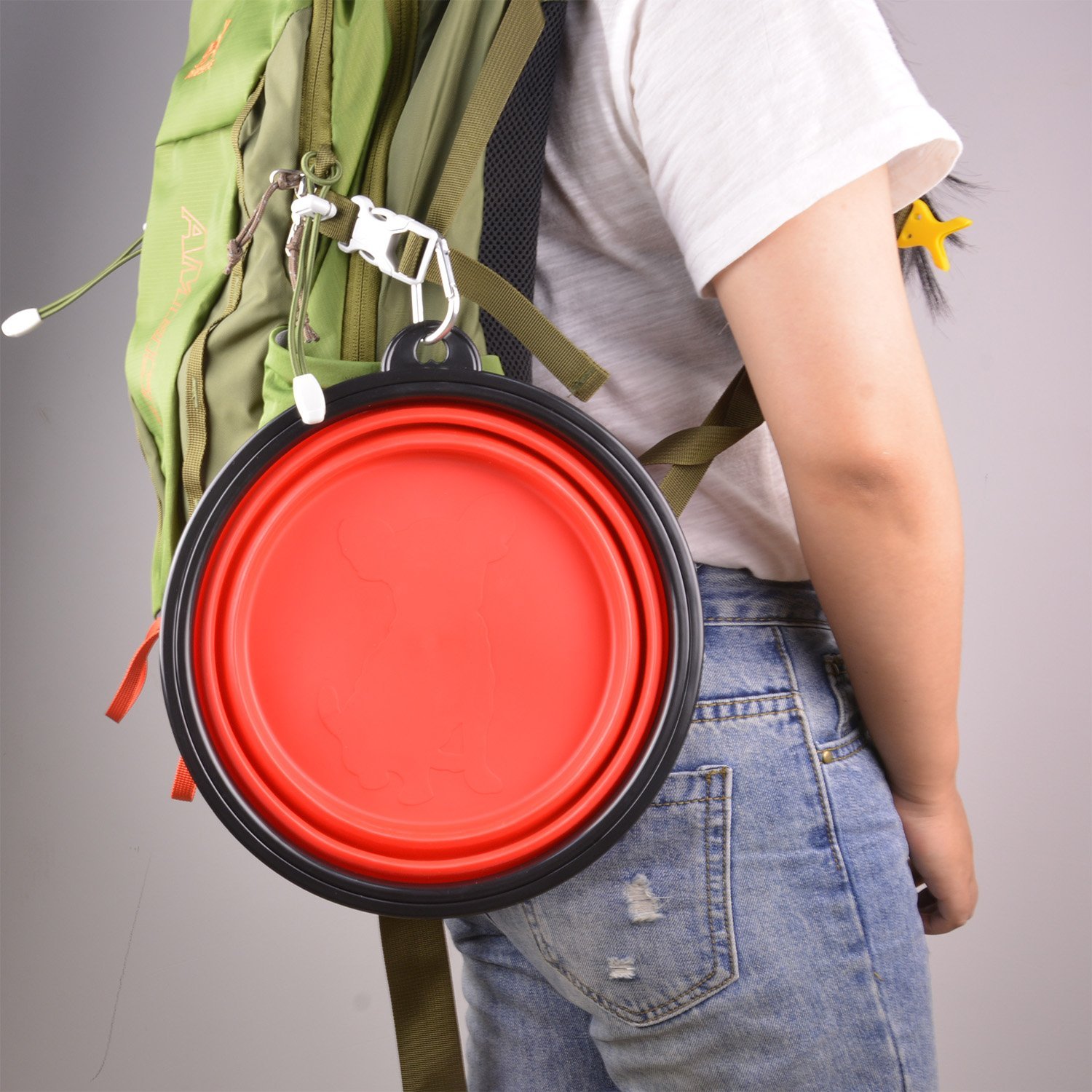 Guardians Extra Large Collapsible Dog Bowl, 102oz Portable Foldable Water Bowls Food Dishes with Carabiner Clip for Travel (Red)