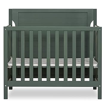 greenery crib sheet