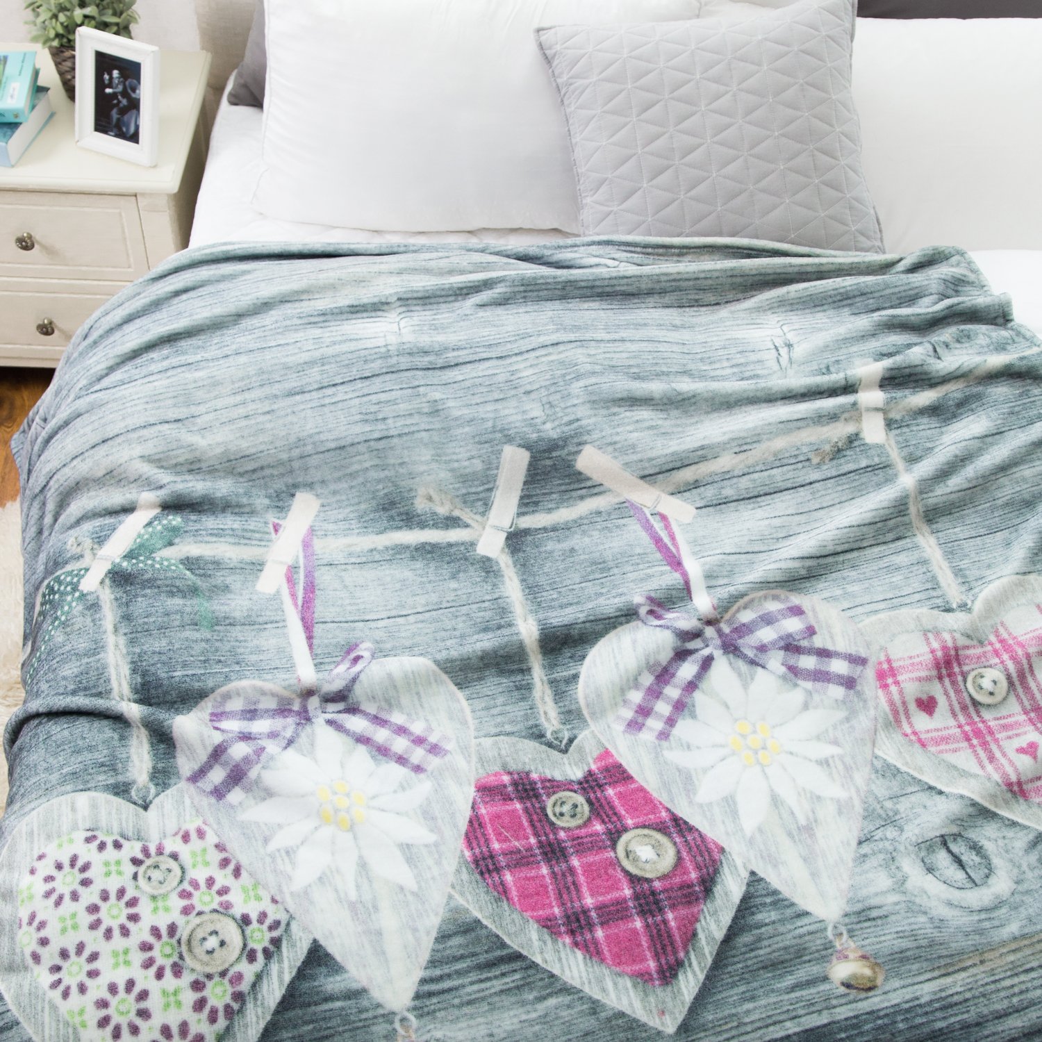 Printed Flannel Throw Blanket \