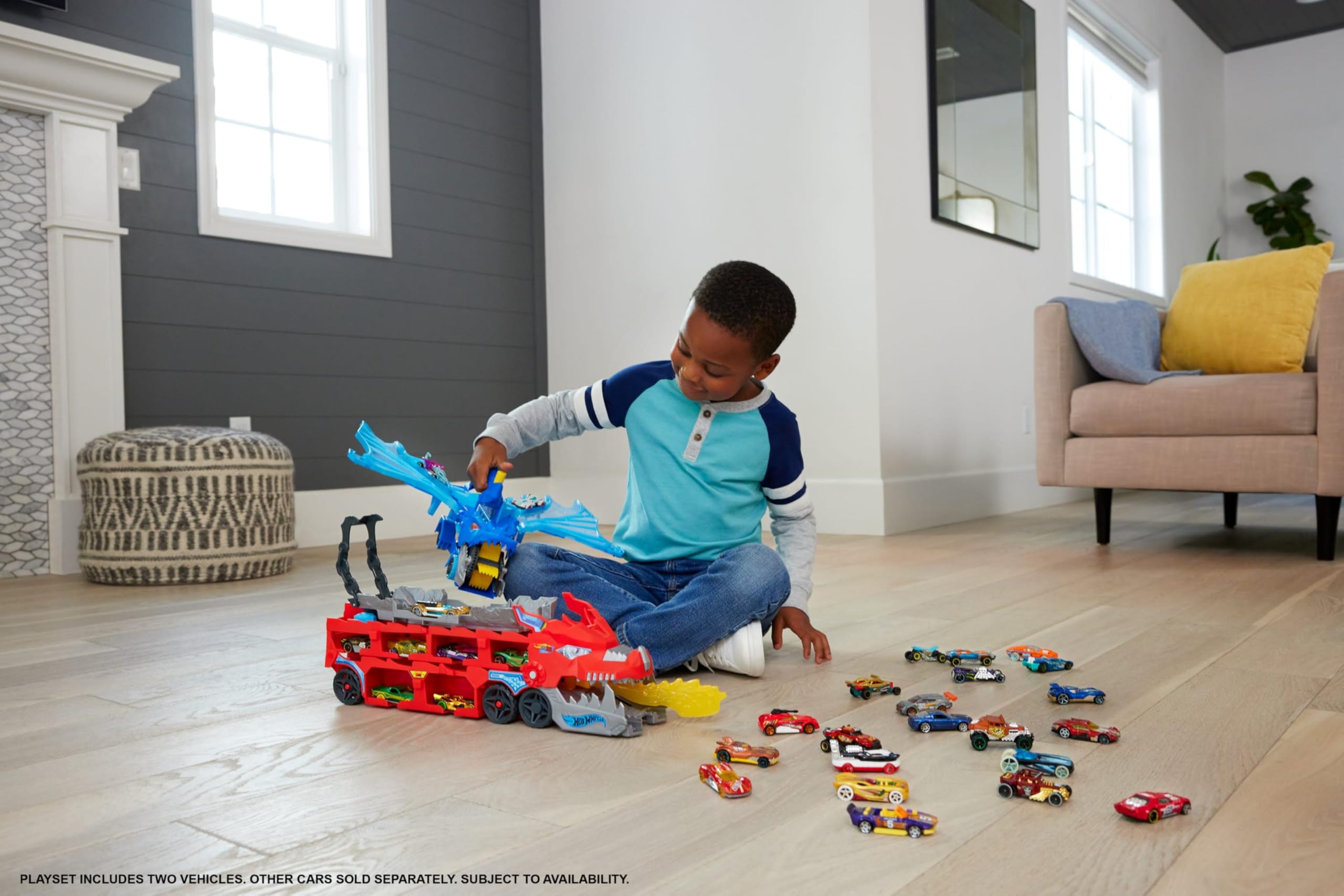 Hot Wheels City Toy Car Track Set, Ultimate Dual Dragon Transporter & 2 Die-Cast Cars, Large-Scale & Detachable Dragon, Stores 20+ Vehicles