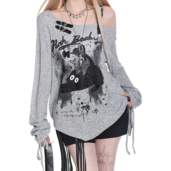 Women's Y2K Retro Printed Slanted Shoulder top, Loose and Slimming