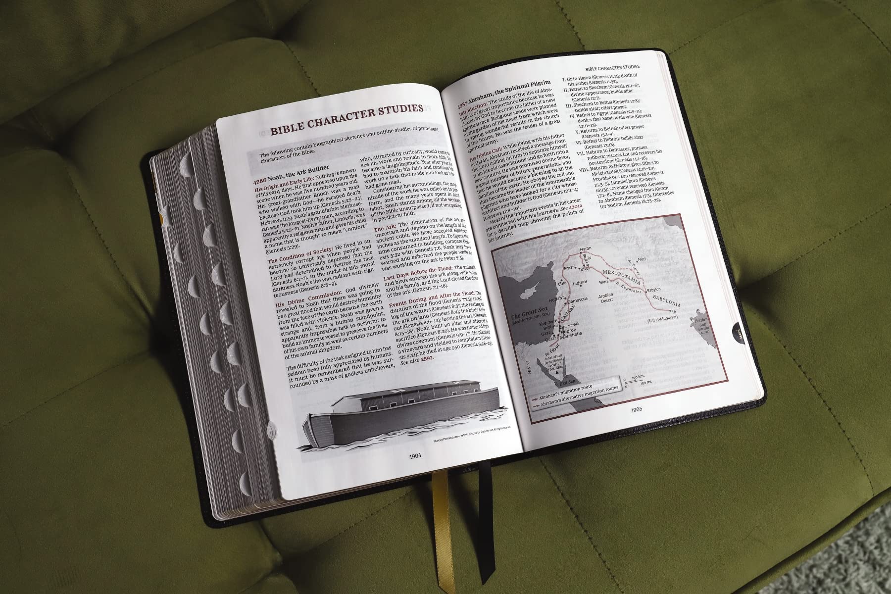KJV, Thompson Chain-Reference Bible, Large Print, Bonded Leather, Black, Red Letter, Thumb Indexed, Comfort Print KJV, Thompson Chain-Reference Bible, Large Print, Bonded Leather, Black, Red Letter, Thumb Indexed, Comfort Print Bonded Leather