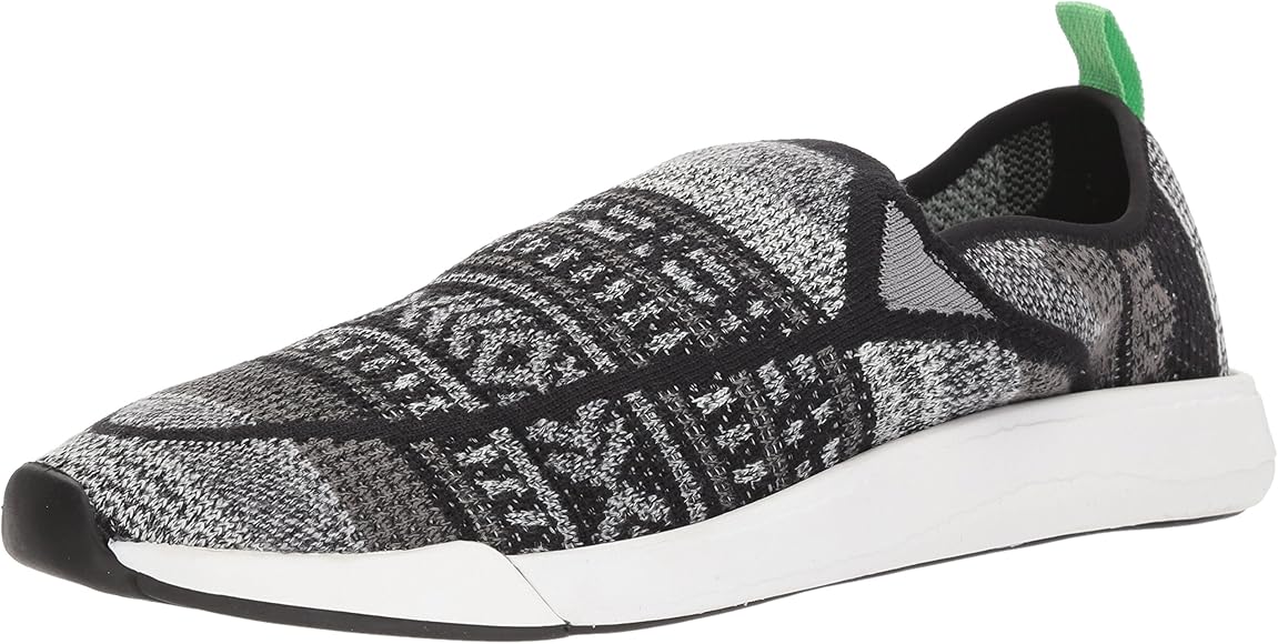 sanuk knit