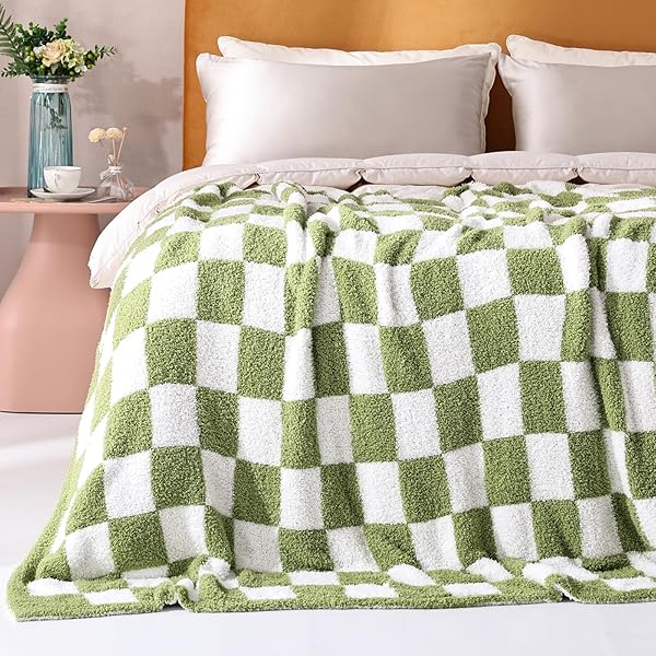 PANKU CHECKERED BLANKET, ULTRA SOFT GREEN CHECKERED THROW BLANKET, WARM FLUFFY CHECKERBOARD BLANKET FOR COUCH AND SOFA (50X60 INCHES, GREEN)