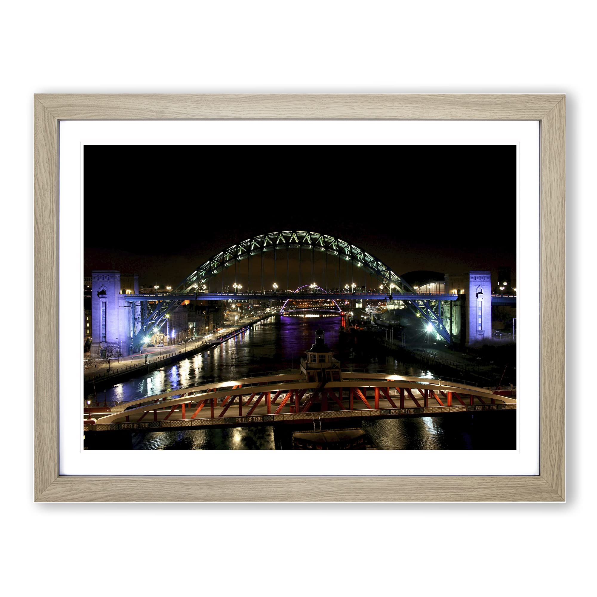 Tyne Bridge Newcastle Modern Framed Wall Art Print, Ready to Hang Picture for Living Room Bedroom Home Office Décor, Oak A4 (34 x 25 cm)