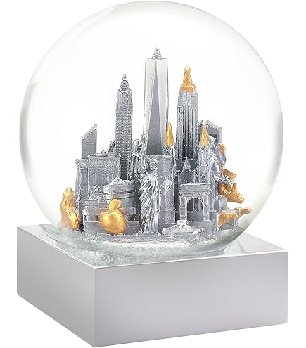 Cool  GlobesクールスノーグローブNYCレインボースノードーム Amazon.com: CoolSnowGlobes NYC Rainbow Snow Globe - Limited