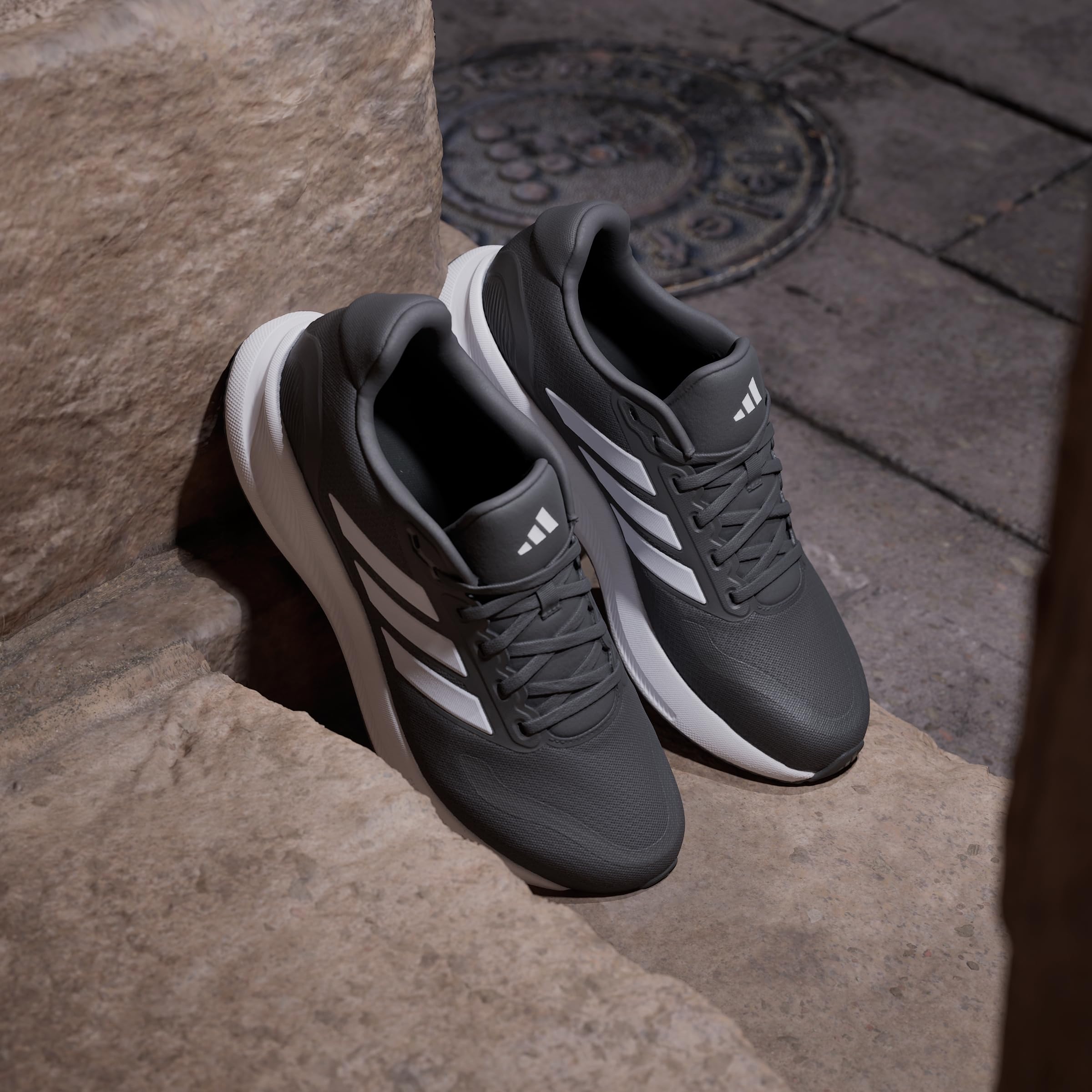 adidas Herren Runfalcon 5 Wide Running Shoes, Core Black/Cloud White/Core Black, 43 1/3 EU 9