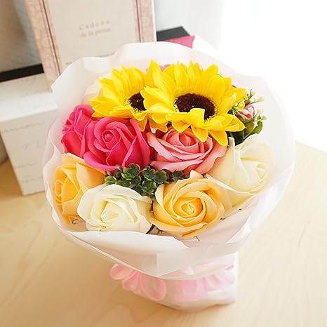 Amazon ベルシック フレグランスソープフラワー ローズ ひまわり ピンク ほのかに香るお花 枯れないお花 お祝 お見舞い ギフト ギフトクリアバック付 送料無料 一部地域を除き ピンク 花束 オンライン通販