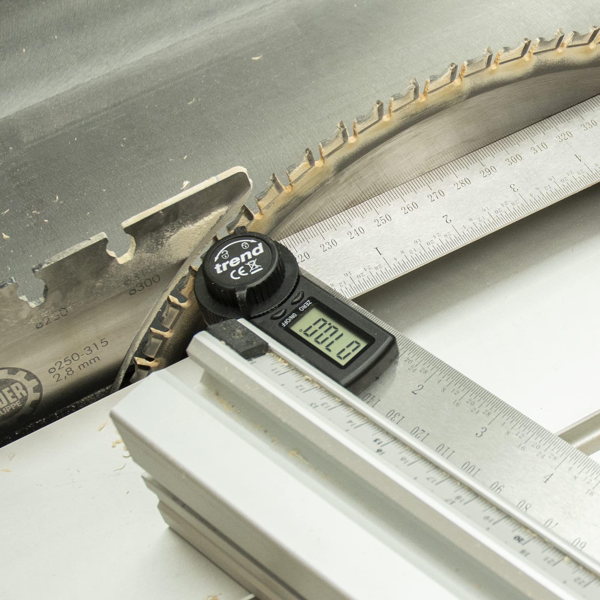 Trend 7 Inch Digital Angle Finder Ruler for Precise Internal and External Angle Measurements, DAR/200