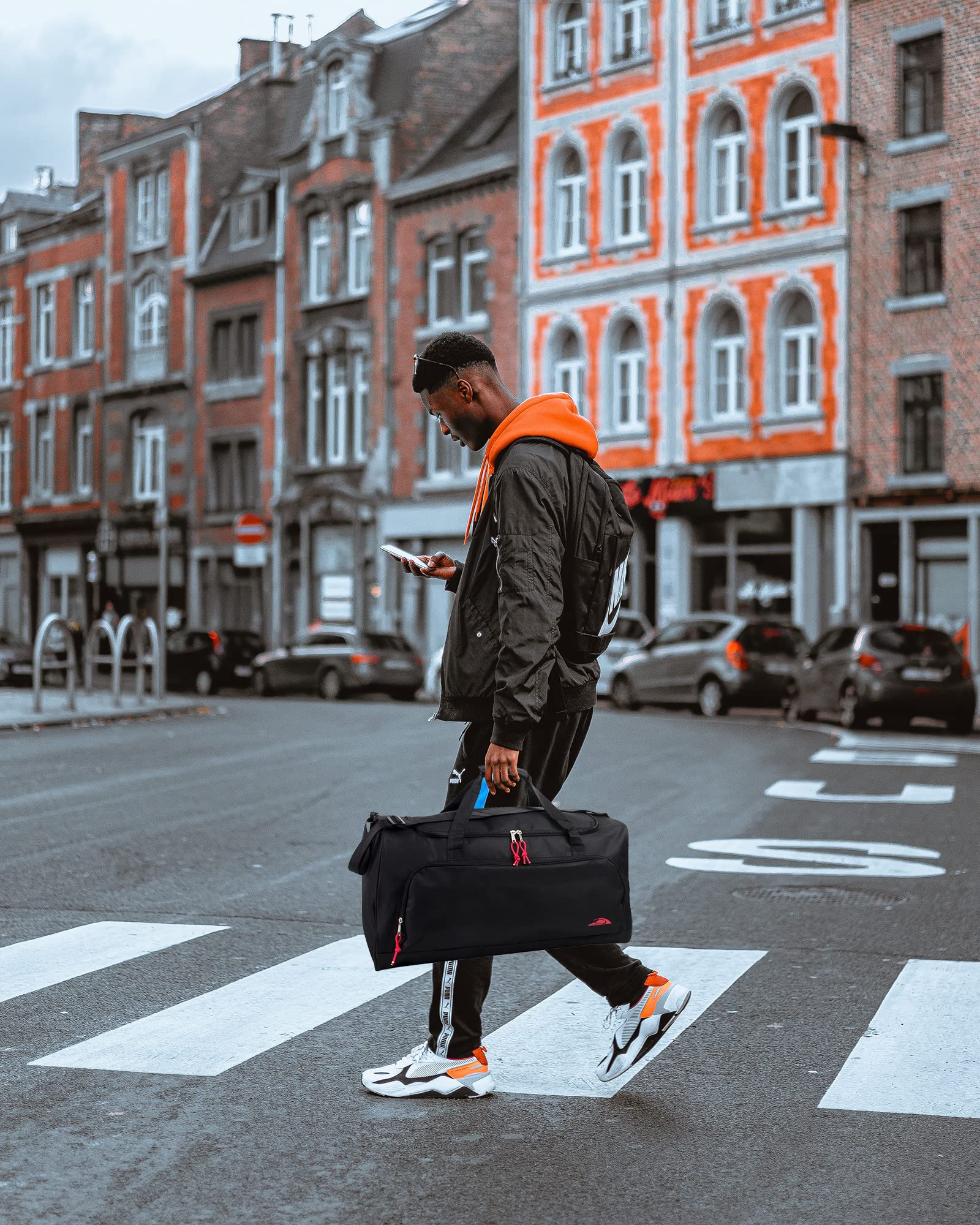 Trail maker Lightweight Canvas Duffle Bags for Men & Women For Traveling, the Gym, and as Sports Equipment Bag/Organizer