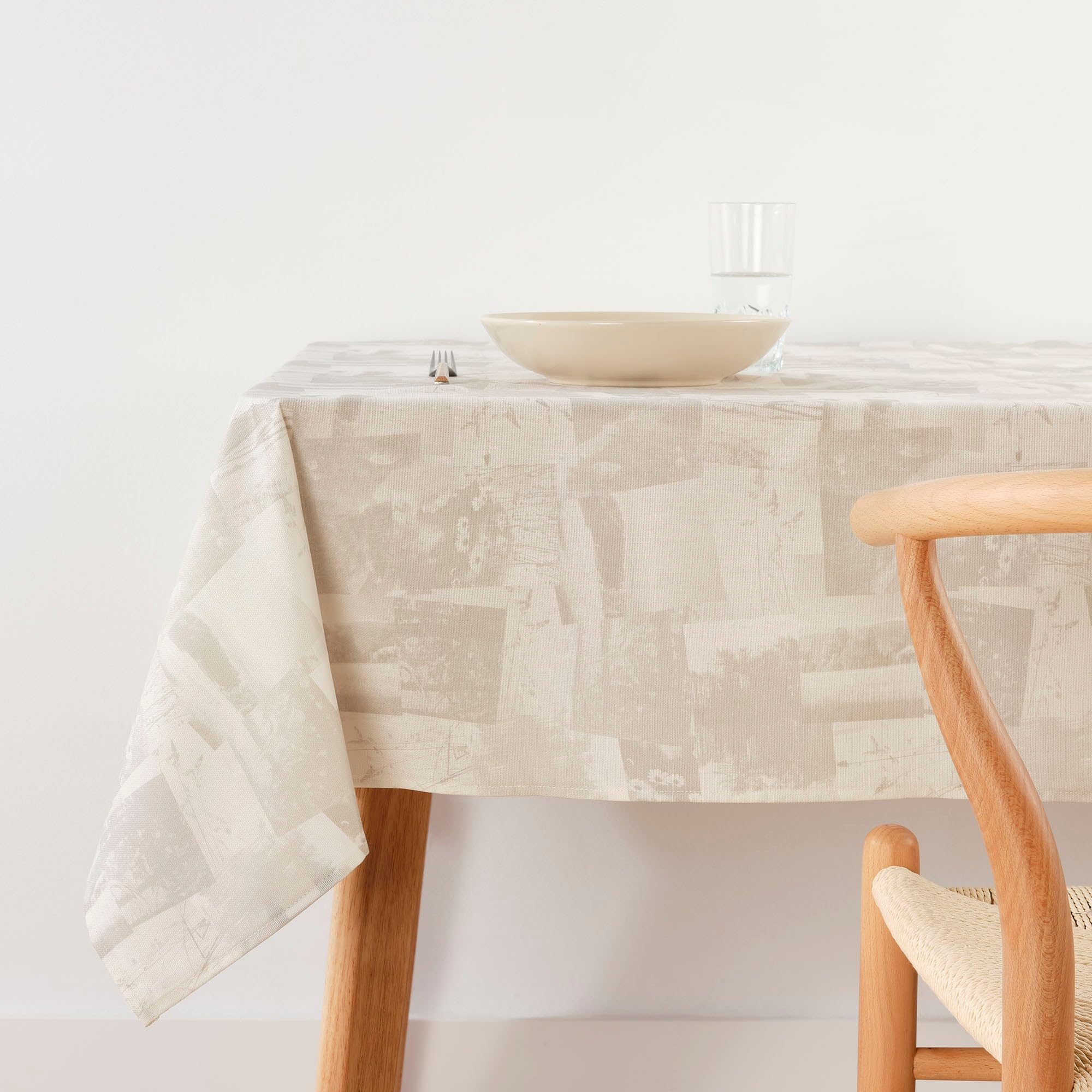 BELUM | Stain Resistant Tablecloth Size 250 x 140 cm - Extra Soft Touch Tablecloth Colour Multicolor - Tablecloth 100% Made in Spain Fabric 100% Organic Cotton - Tablecloth Model 0120-373