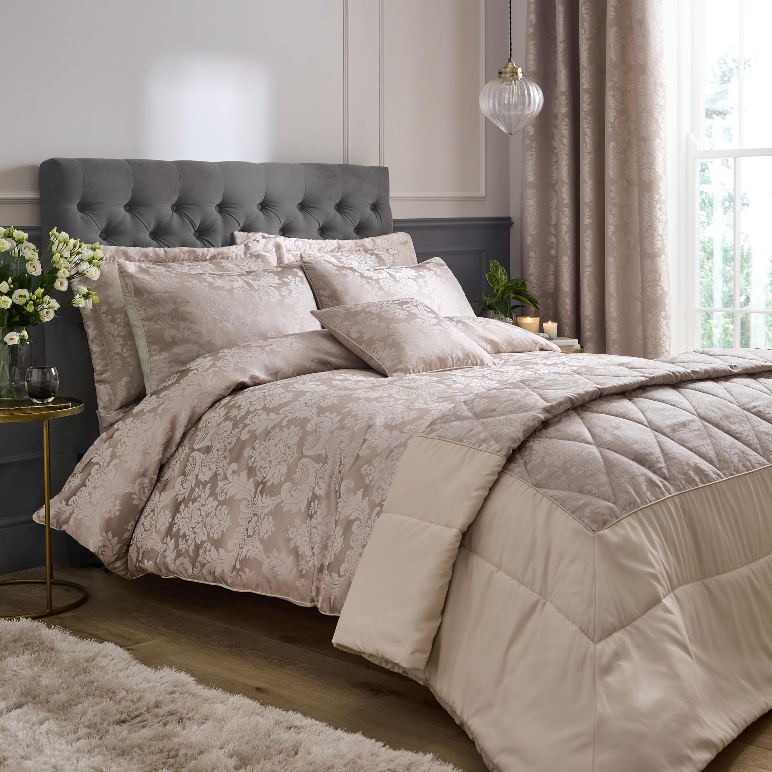Catherine Lansfield Damask Jacquard Double Duvet Cover Set with Pillowcases Champagne Gold