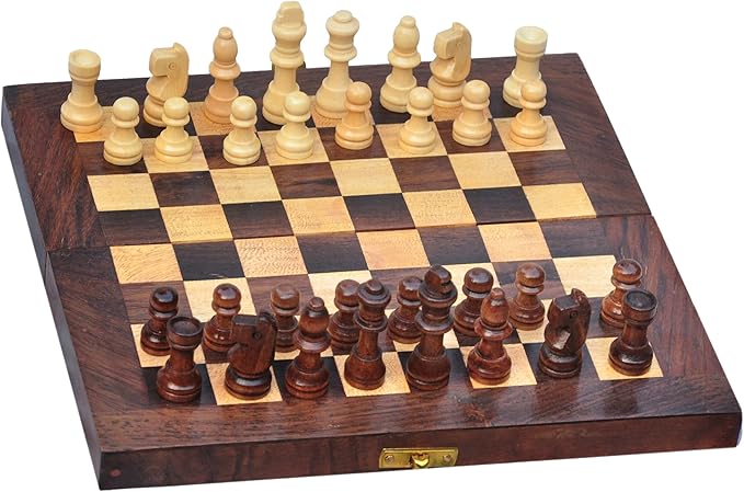 Henco Chess Board Set, Castle 30 cm x 30 cm x 4 cm (33 Pieces)