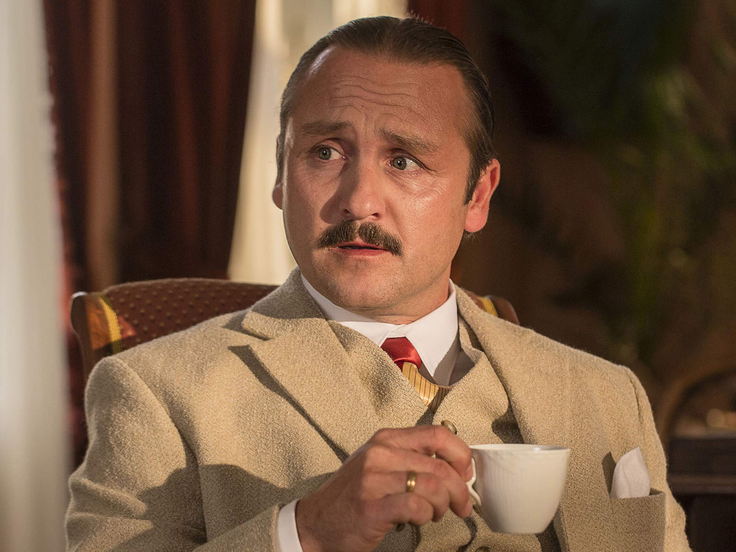 Seaside Hotel Season 1 Amalie Dollerup, Cecile Stenspil