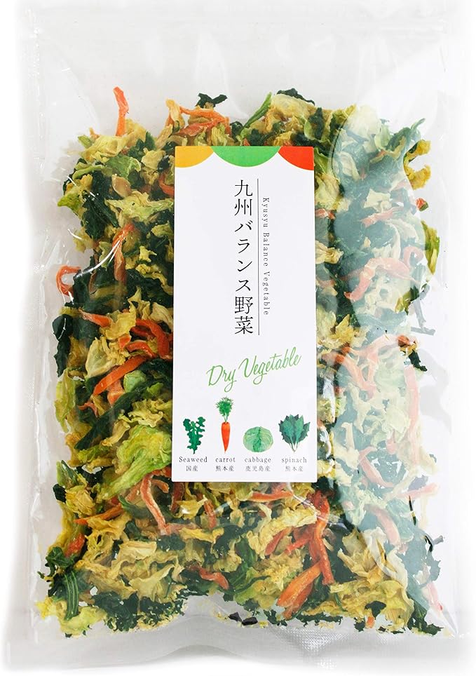 Amazon 九州産 キャベツ ほうれん草 にんじん わかめ 九州バランス 乾燥野菜ミックス 4種 500g 約7kg分 鹿児島 熊本 国内厳選わかめ かんそうわかめ ドライベジ 国産 100g5袋セット ラーメンの具 保存食 非常食 味噌汁の具 馬油store 乾燥野菜 通販