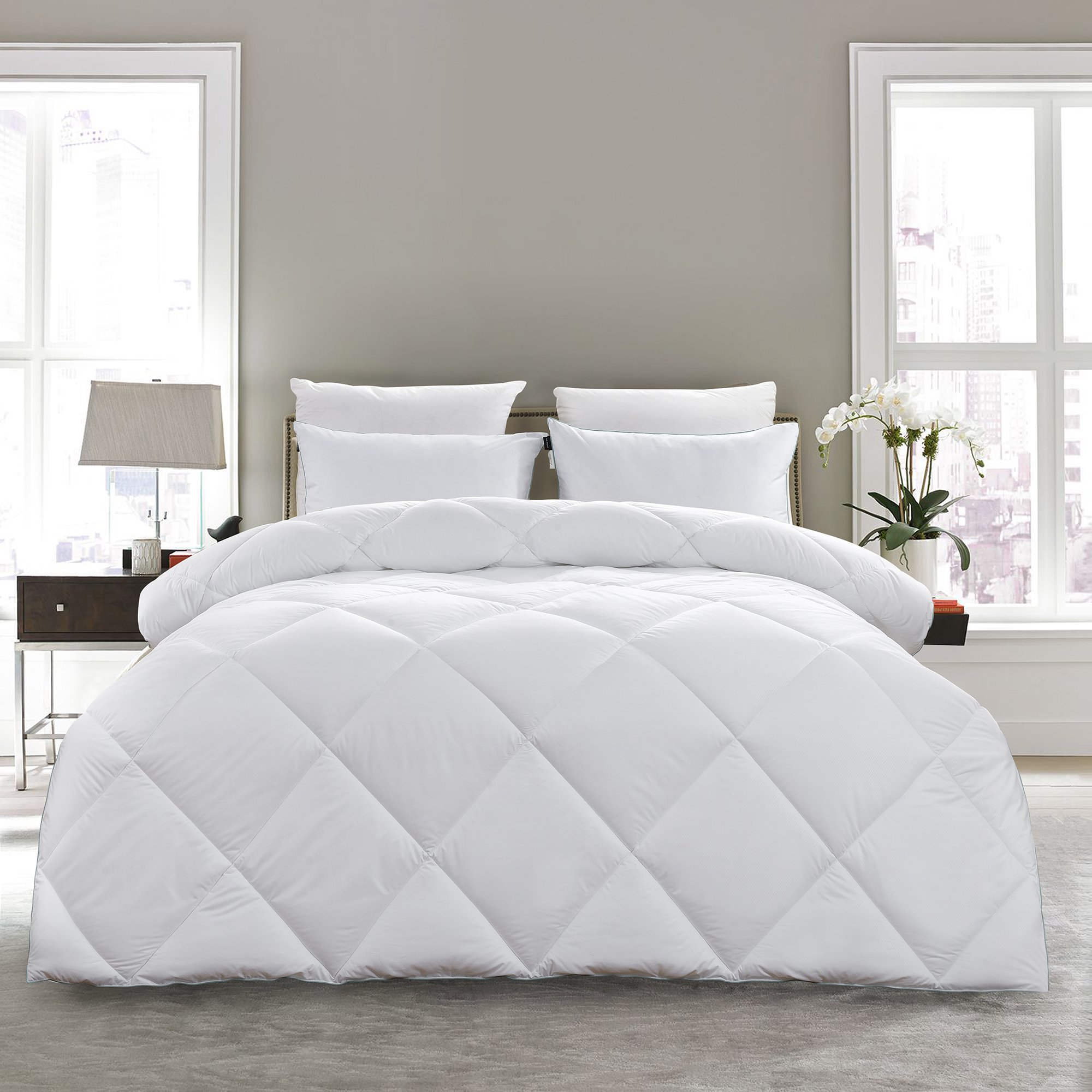Basic Beyond Lightweight Down Comforter (Twin) Luxury Down Duvet