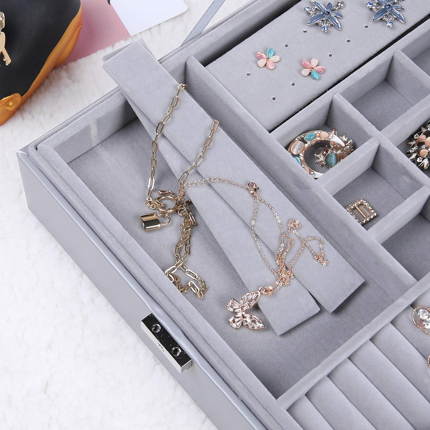 misaya Women Jewelry Box Organizer 2 Layer Large Lockable Display Jewelry Holder for Earring Ring Necklace, Gray: Home & Kitchen