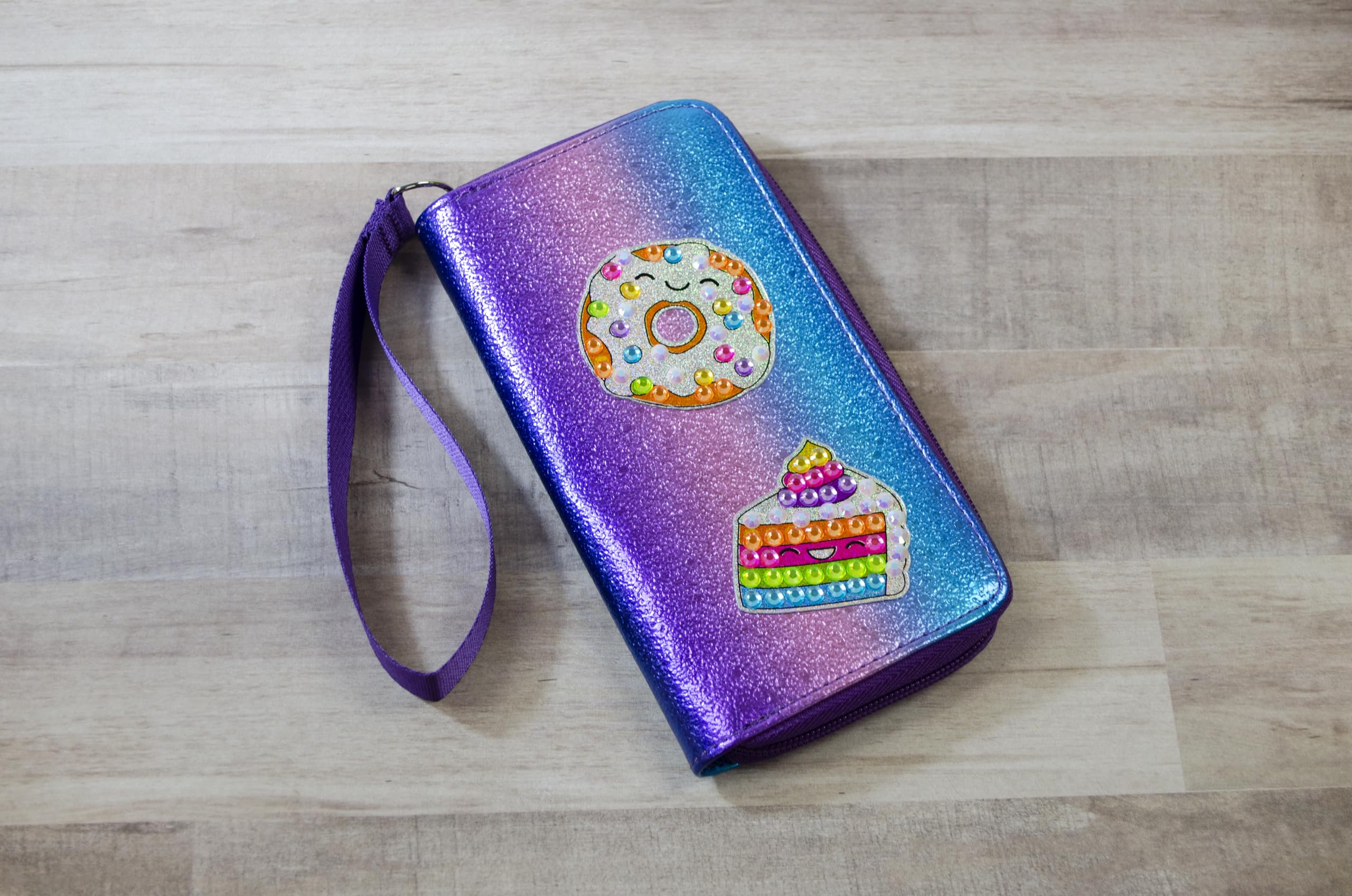 Creativity for Kids Big Gem Diamond Painting Kit: Sweets Stickers and Suncatchers - Diamond Art for Kids, DIY Stickers and Suncatcher Kit for Girls (Ages 6+)