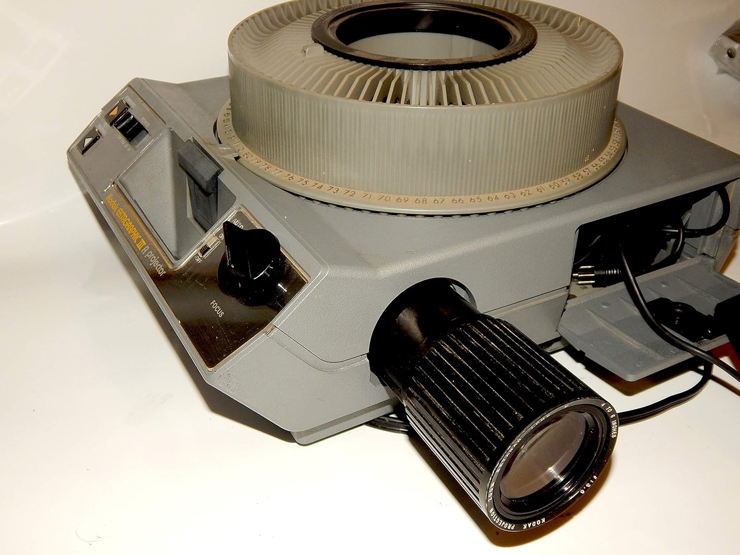 Kodak Ektagraphic III ATS Slide Projector with Built in Slide Viewer : Kodak Carousel Slide Projector : Camera & Photo
