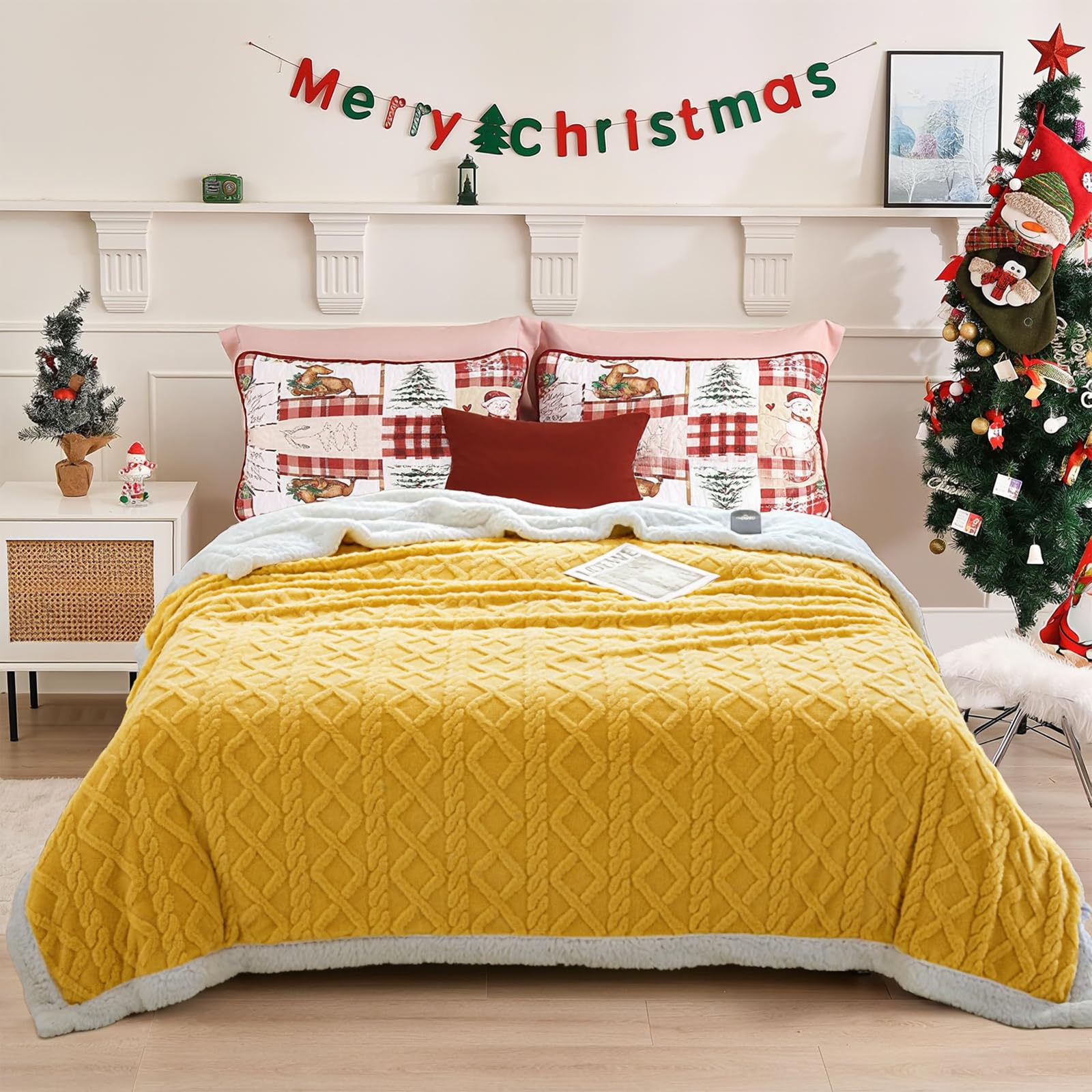 QOFLY Thick Cuddly Blanket, Fluffy Yellow, 200 x 230 cm, Extra Warm Blankets for Winter, XXL Sofa Blanket, Couch Blanket, Large Blanket Made of High-Quality Sherpa Fleece, Soft Blanket