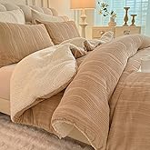tohrisa 3D Striped Jacquard Sherpa Comforter Set King Size, Boho Geometric Pattern Quilt Bedding 3 Pieces Warm Cozy Fuzzy Comforter with 2 Pillowcases(104"X90" Beige)