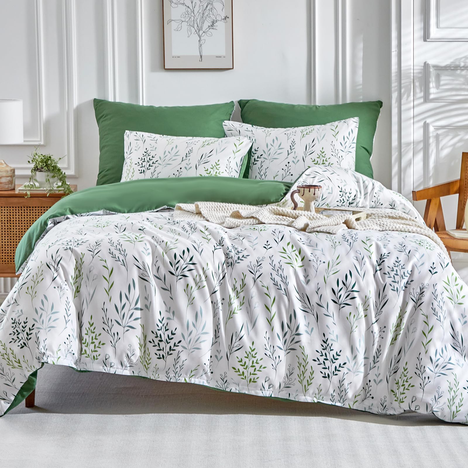 Lekesky Duvet Cover Queen Size, Soft & Breathable Comforter Cover Queen Size 3pcs Reversible Floral Green Bedding Duvet Cover Set with Zipper Closure(1 Duvet Cover 90"x90" with 2 Pillowcases)