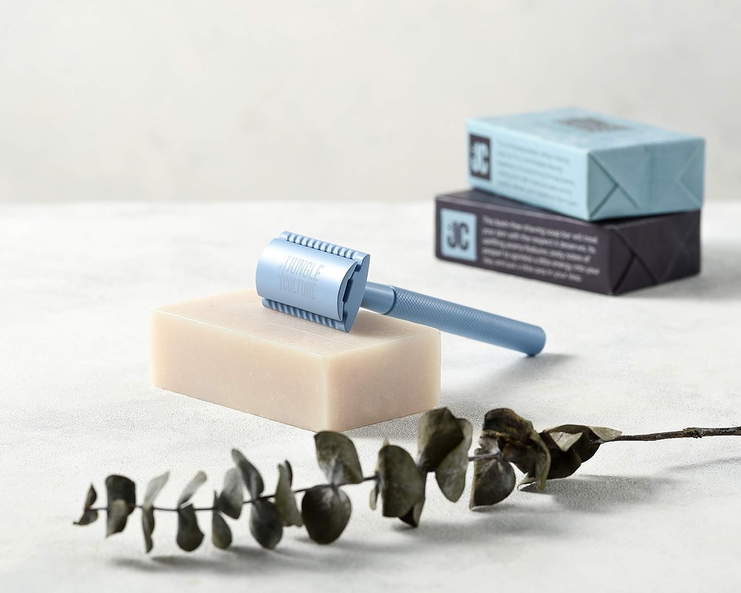 Jungle Culture® Mint & Aloe Vera Refreshing Eco Shaving Soap 100g • Plastic-Free Natural Soap Bar • Vegan Friendly Shaving Gel Foam Replacement • Organic Shave Butter Suitable For Sensitive Skin - Image 3