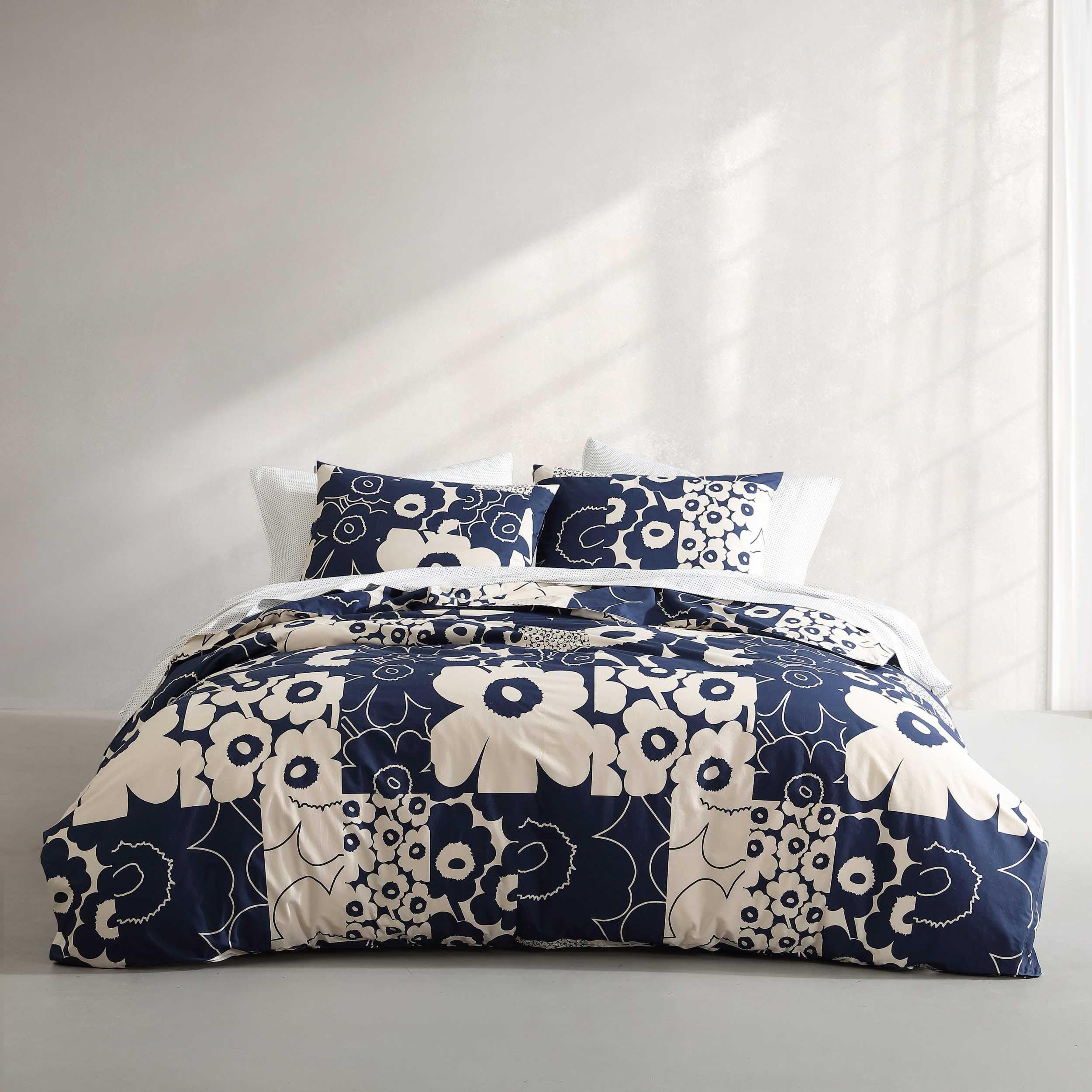 Marimekko - Full/Queen Duvet Cover Set, Premium Cotton Bedding with Matching Shams, Floral Home Decor (Unikko Kollaasi Blue, Full/Queen) Image