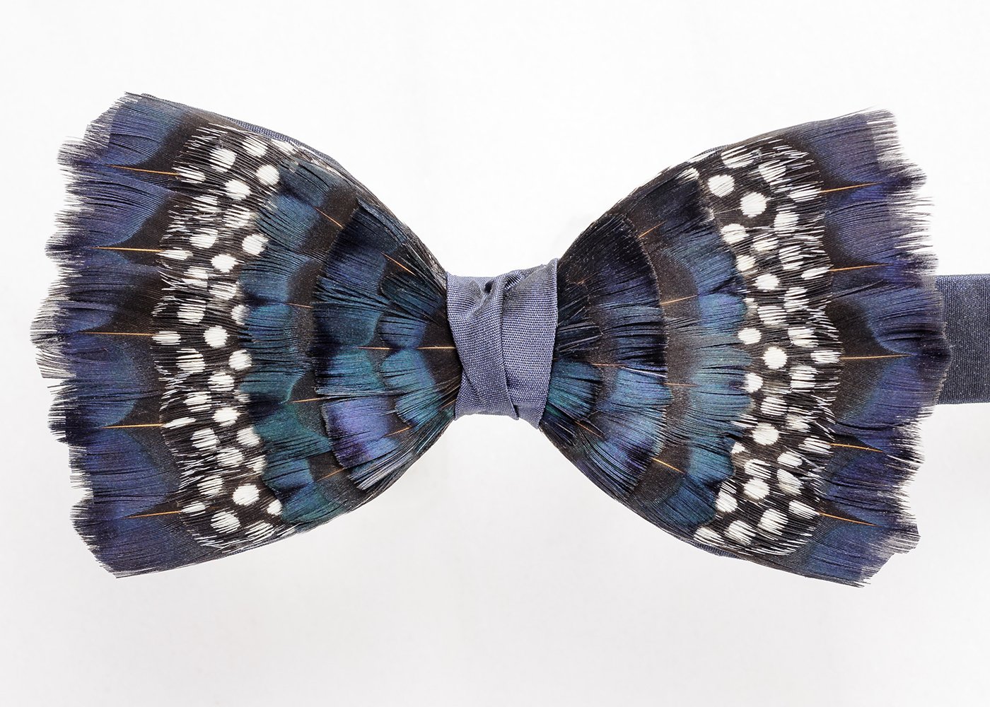 MAGGIE MAE, Men's Feather Bow Tie, Pheasant Feather Bow Tie, Wedding Bow tie, Groom Bow Tie, Groom Gift, Best Man Gift, Groomsmen Gift, Pre-Tied, Adjustable necktie, ALL sizes, Unique Bow Tie, Groomsman Gift, Bright Bow Tie, Silk Bow Tie, 100% Silk and Natural Feather Bow tie, Blue Green Bow Tie, Feather Bow tie for men,