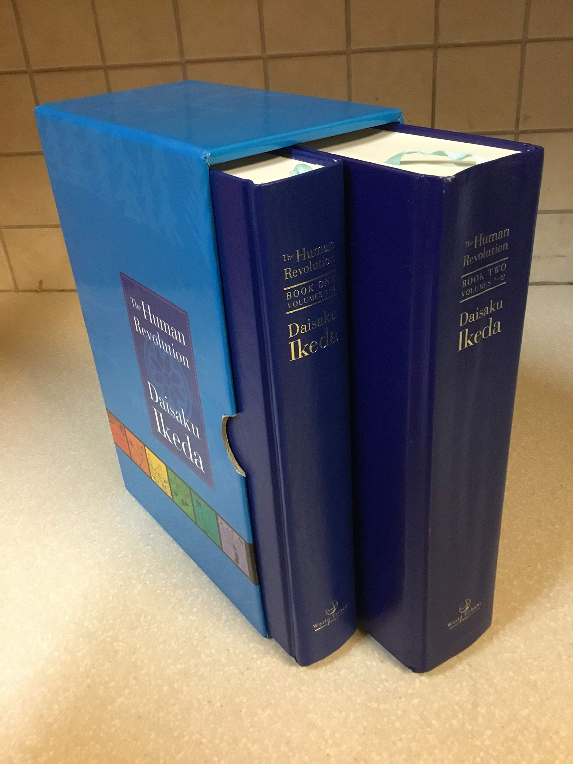 The Human Revolution Ikeda Daisaku Amazon Com Books