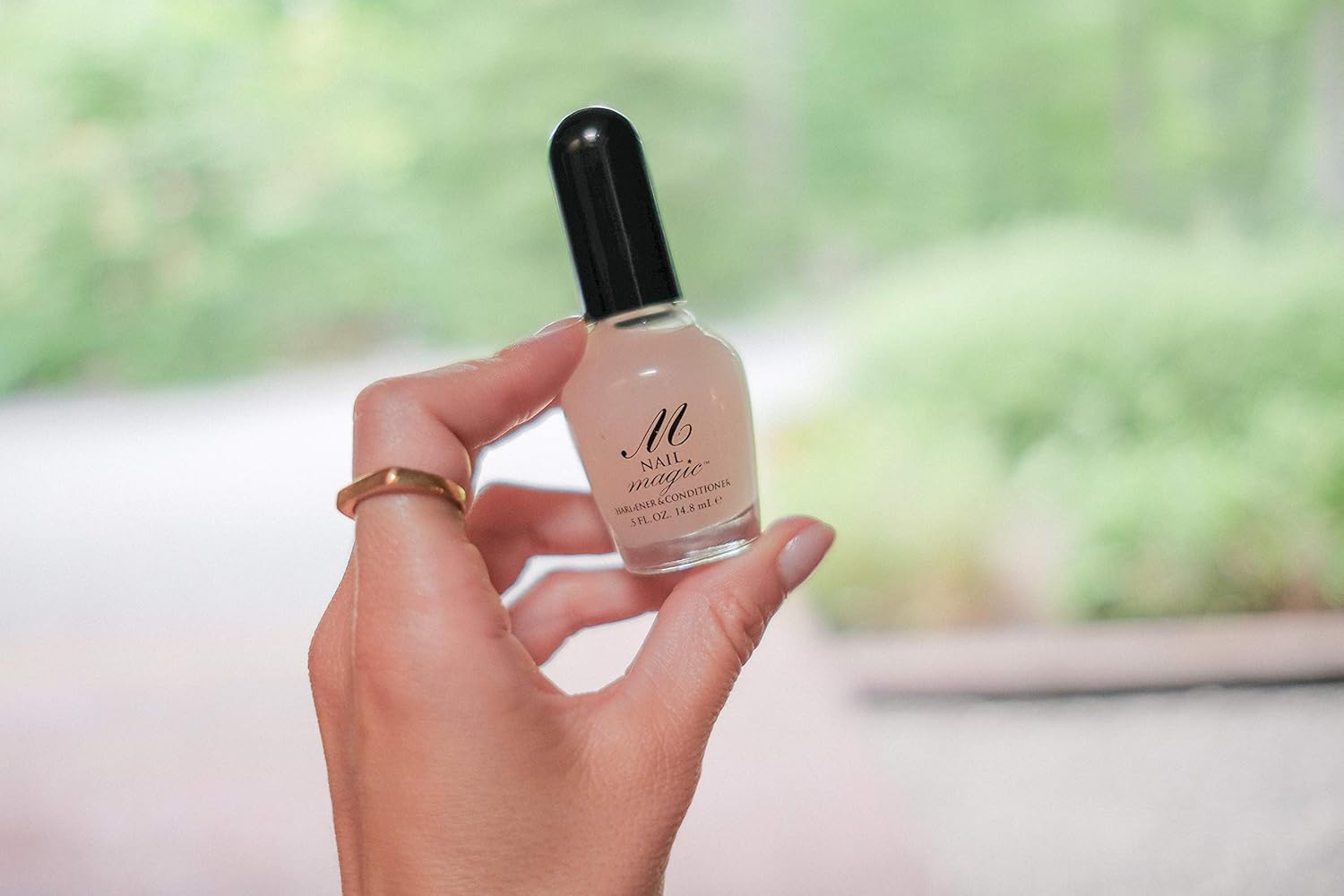 Nail Magic Nail Hardener and Conditioner, Assists with Chipping, Peeling, Brittle Fingernails, Nail Strengthener and Hardener 0.5 Fluid Ounce : Nail Strengthening Products : Beauty