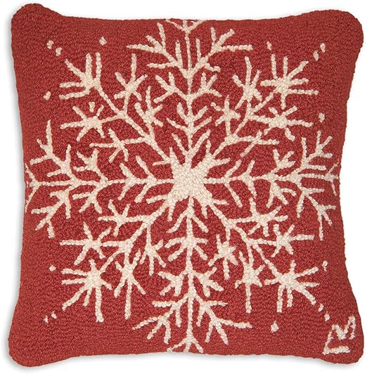 Amazon Com Chandler 4 Corners Snowflake 18 Pillow Home Kitchen