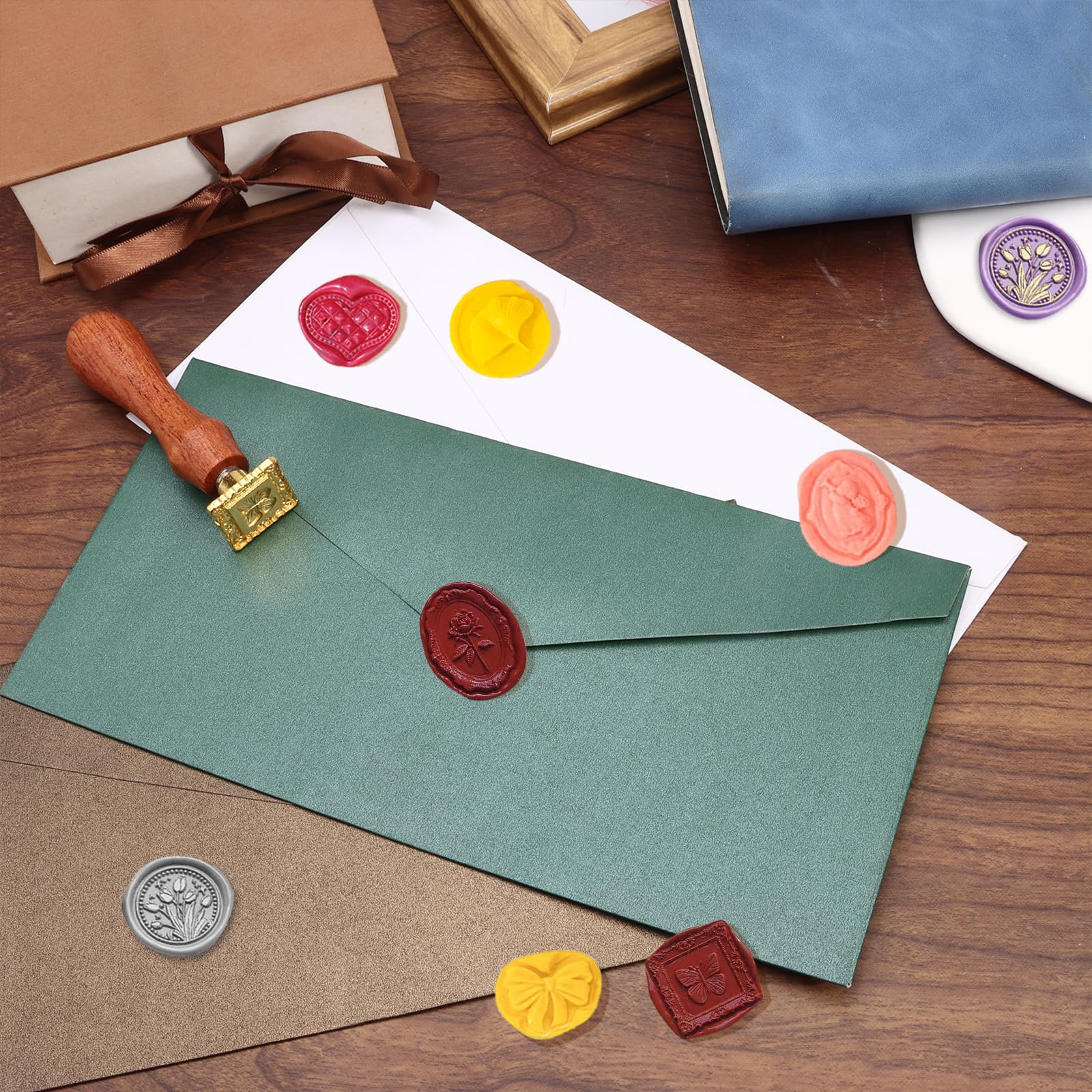 Wax Seal Stamp Kit, 21Pcs Draupnir Wax Stamp Seal,Vintage Classic Sealing Wax Stamp Head with Wooden Handle for Party Wedding Invitation Cards Envelopes Gift Wrapping Letter (20 Patterns)