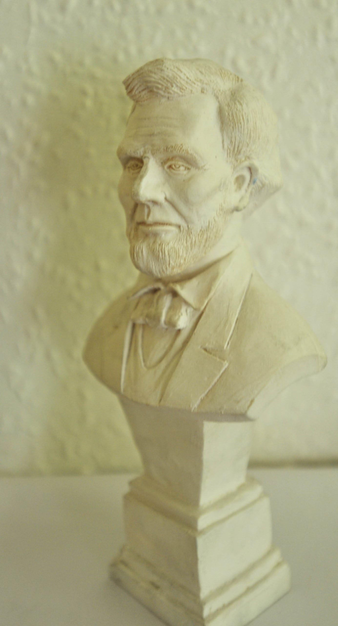 pi pom Decorative resin Bust Statue of ABRAHAM LINCOLN, state of the art collectable, only one ever made by this artist (highly detailed collectibles,true-to-life Cold Cast Resin Bust)