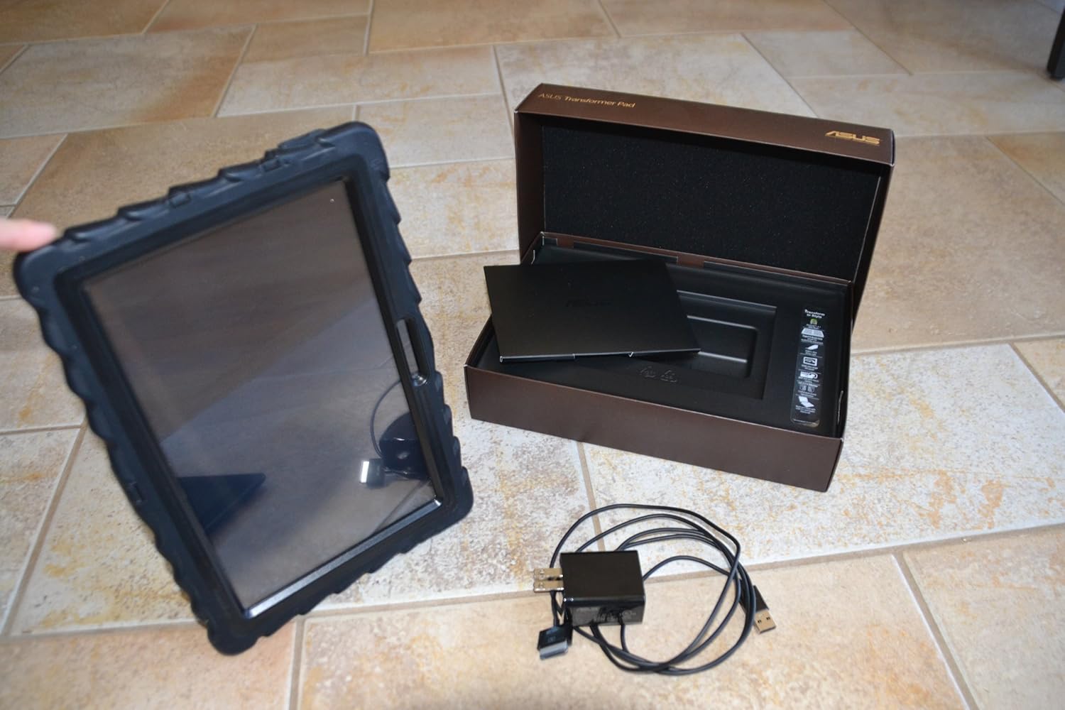 Amazon Com Asus Transformer Pad Tablet Tf300t A1 Bk 10 1 16gb Black Android 4 0 Tablet Computers Computers Accessories