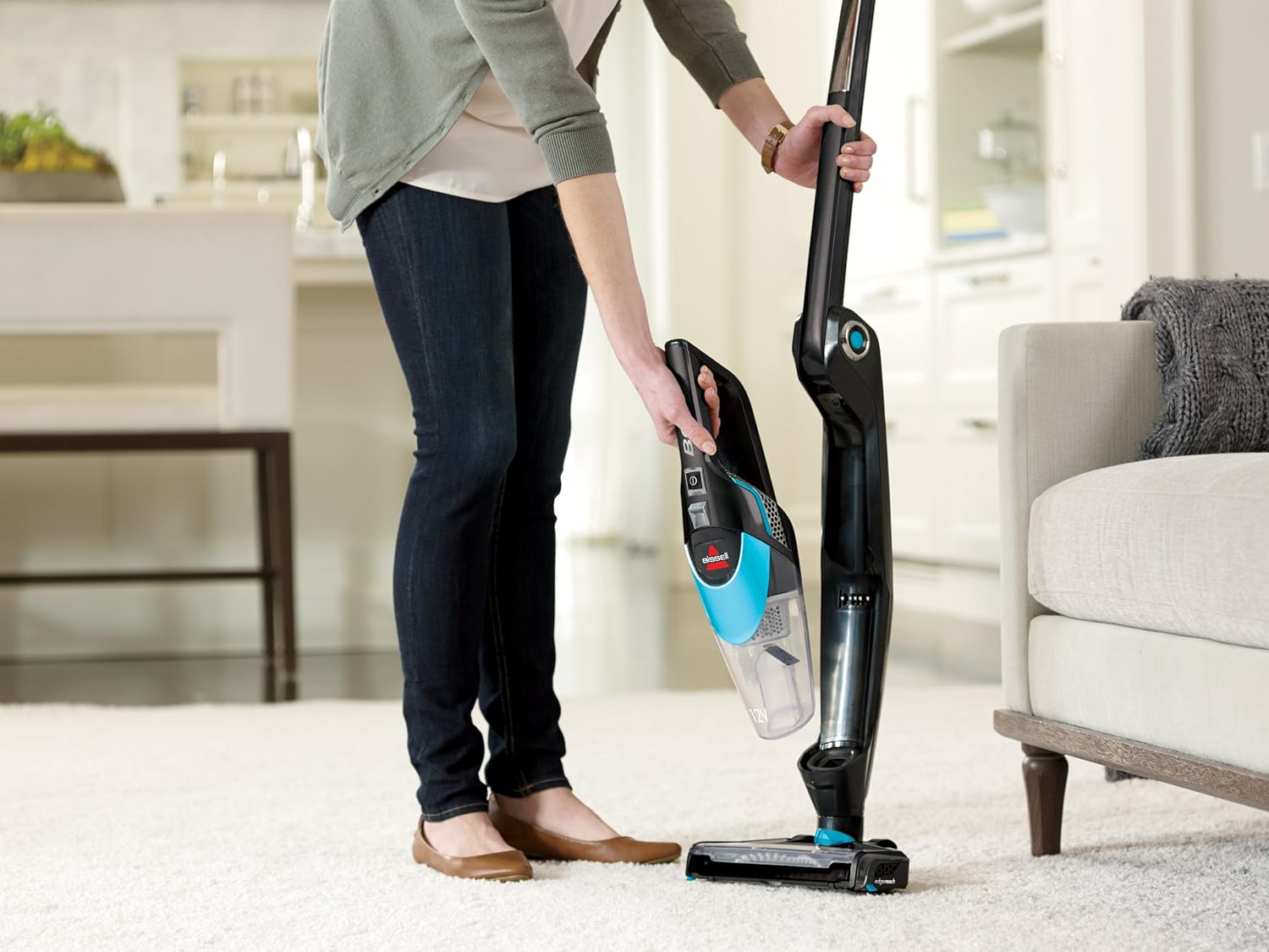 Биссел пылесос моющий вертикальный проводной. Bissell 2111e. Bissell 1474j. Пылесос bissell 81n7j. Американский моющий пылесос bissell.