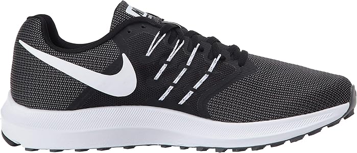 nike run swift trainers