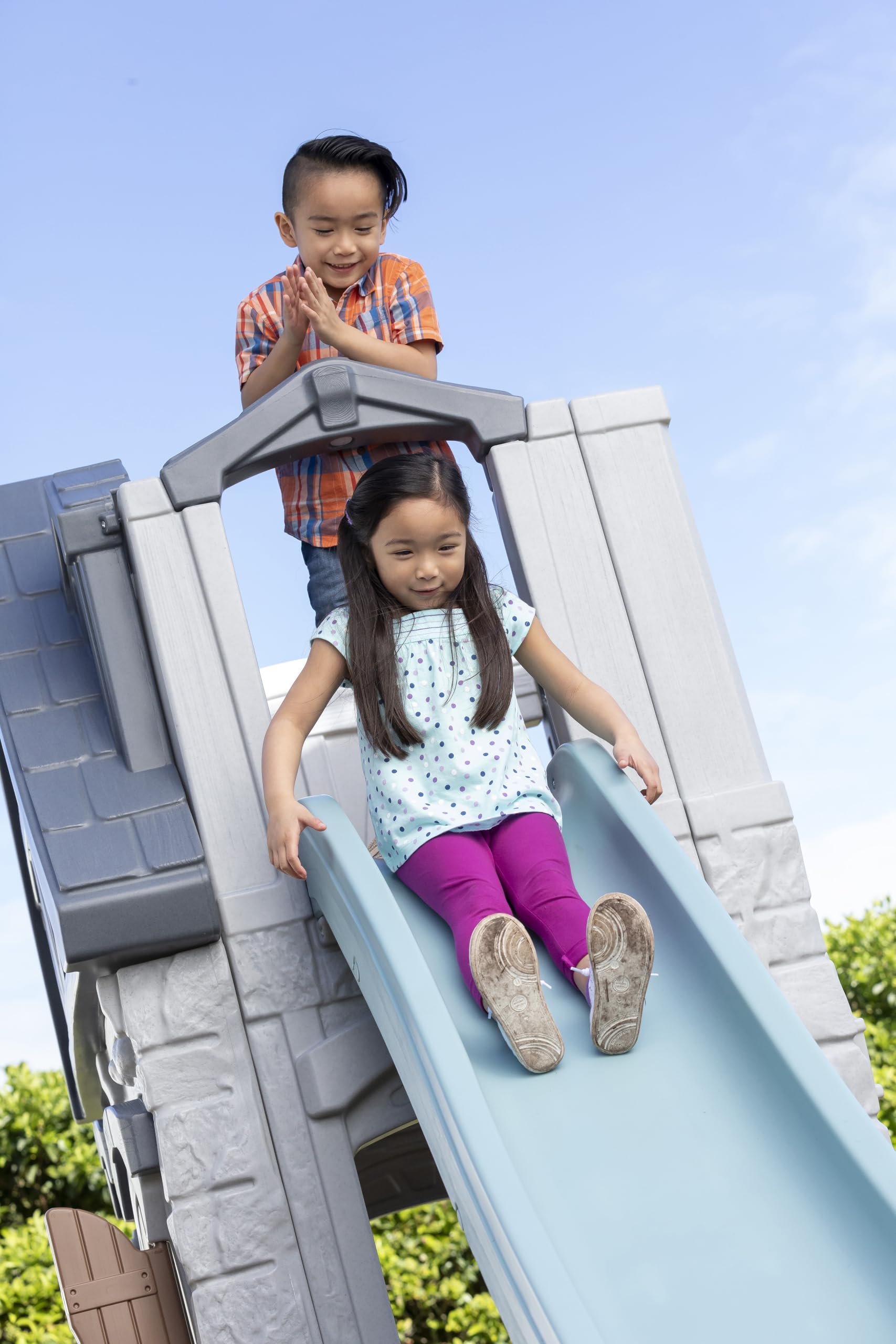 Step2 Enchanting Adventures 2-Story Kids Playhouse, Outdoor Playhouse with Kitchenette & Slide, Rock Climbing Wall, Made of Durable Plastice, For Toddlers 4-8 Years Old