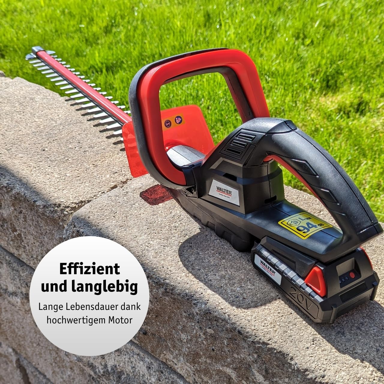WALTER Li-Ion Akku-Heckenschere 20V, 45cm Schnittlänge, inkl. Zusatzhandgriff für Komfortables Arbeiten, schneidet präzise und ordentlich, scharfes Metall Messer, für längere Gartenarbeit geeignet 8