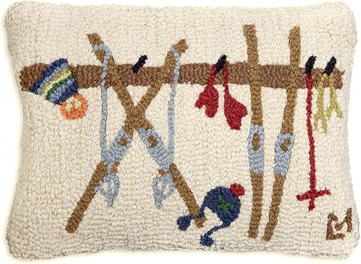 Amazon Com Chandler 4 Corners Ski Rack 14 X20 Hooked Wool Pillow
