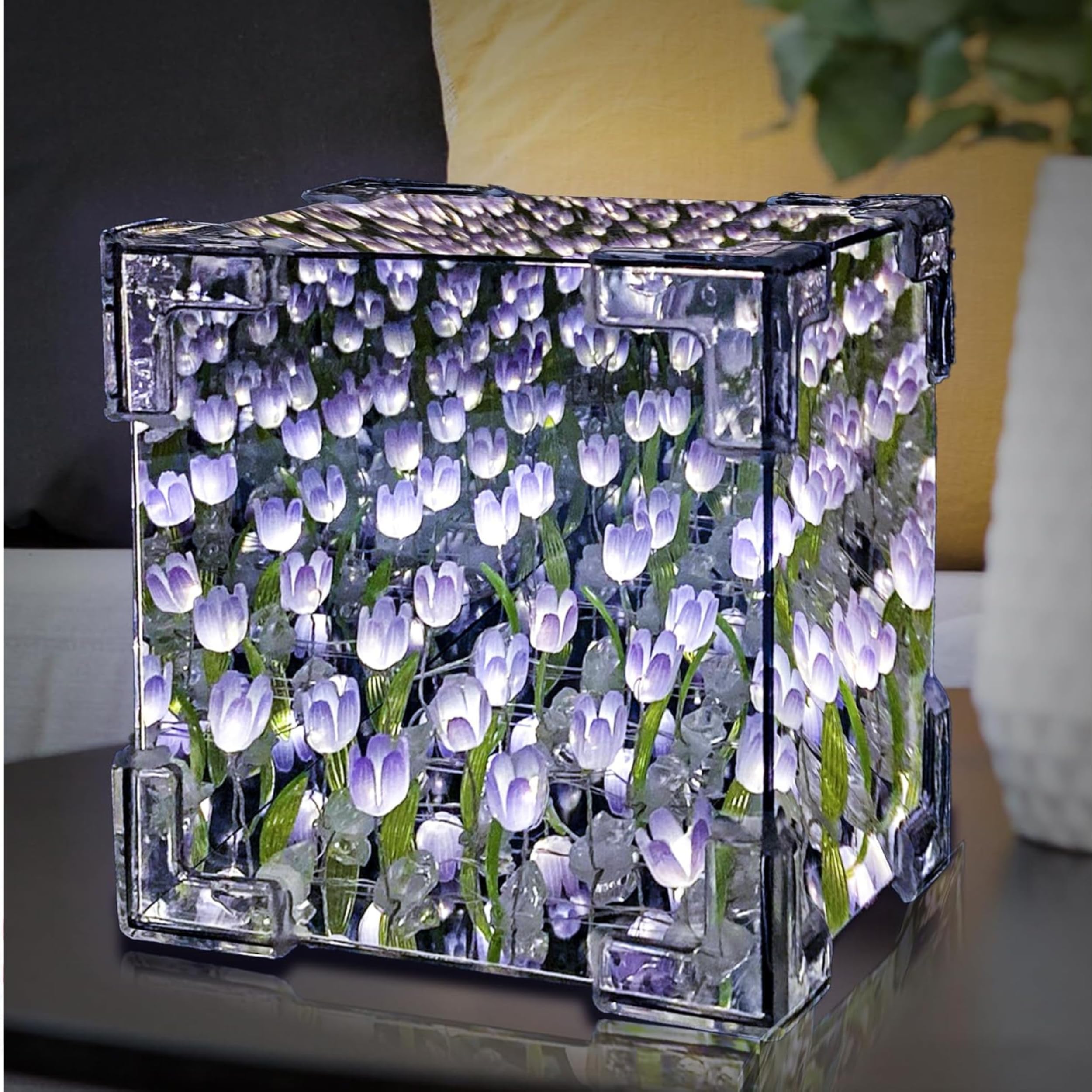 Photo 1 of *UNTESTED*
C&M LED Tulip Night Light, Decorative Table Lamp with Mirror, 21 Flowers, Handmade DIY Magic Cube Design (Purple)