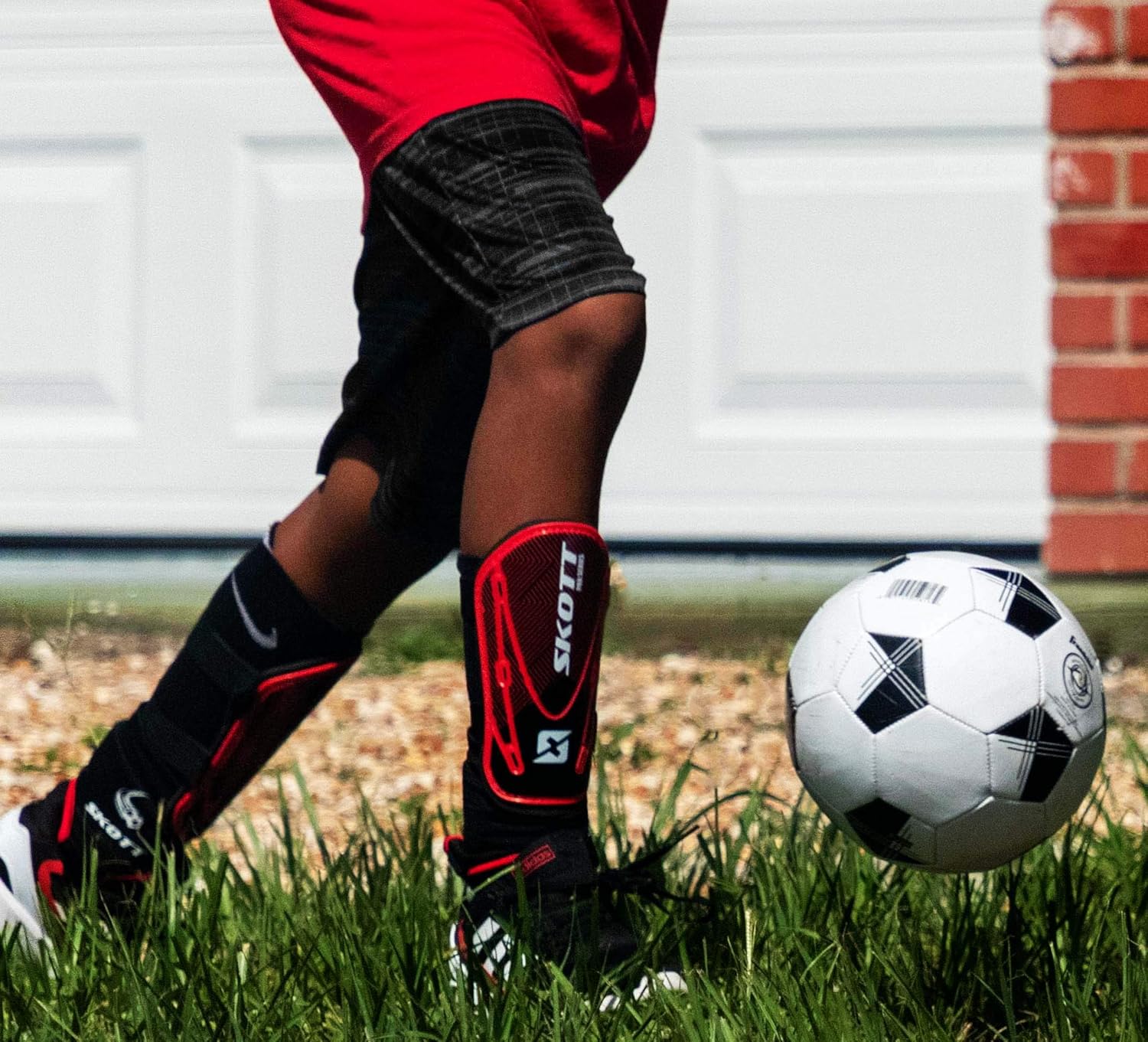 skott Soccer Shin Guards for Great Protection - Shin Guards Soccer for Youth with or Without Sock Option - Field Hockey & Soccer Kids Shin Guards - Lightweight Shin Pads Pair with Unisex Design : Sports & Outdoors
