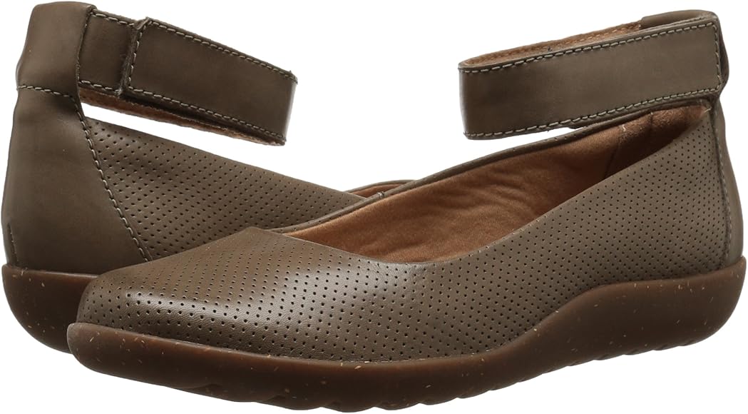 clarks medora nina black