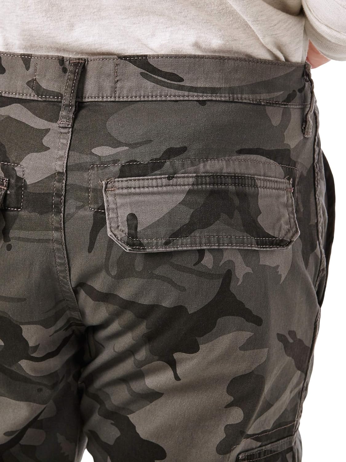 Wrangler Men's Regular Tapered Cargo at  Men’s Clothing store