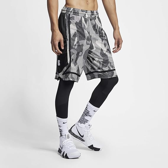 Amazon ナイキ Nike 19春夏 カイリー ドライ フィット エリート ショートパンツ メンズ Men Sportswaer ハーフパンツ ランニング バスケ トレーニング サッカー 日本サイズ M Usa S 並行輸入品 フィットネス トレーニング ショート Amazon ナイキ Nike 19春夏 カイリー ドライ フィット エリート ショートパンツ メンズ Men Sportswaer ハーフパンツ ランニング バスケ トレーニング サッカー 日本サイズ M Usa S 並行輸入品 フィットネス トレーニング ショート