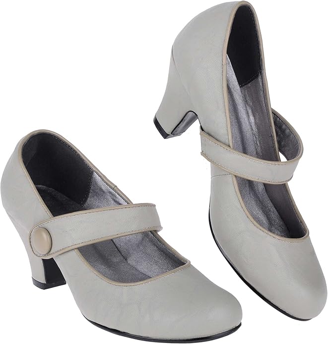 eastland mary jane shoes