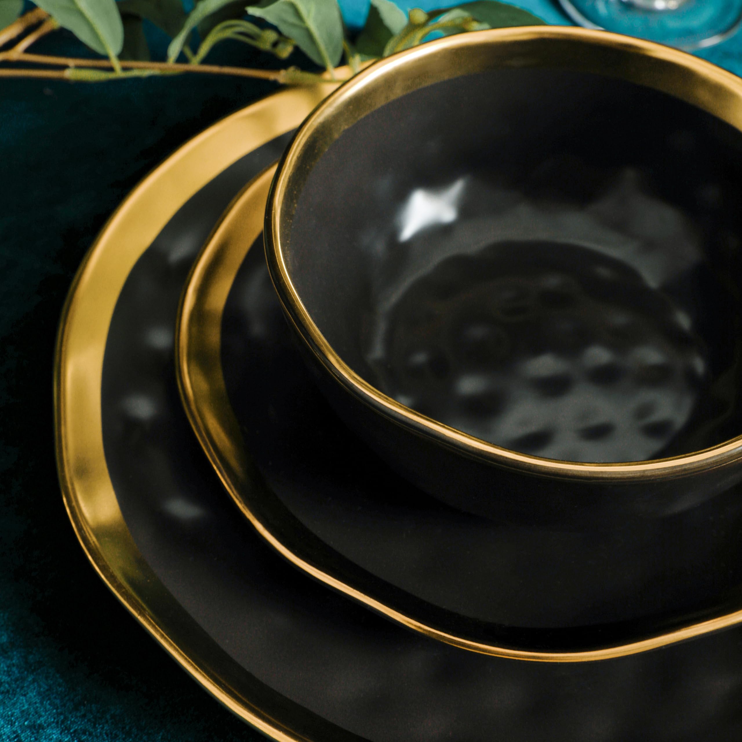 Gold Halo Dinnerware