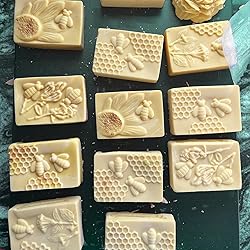 (More Styles Optional) Fuehbur 3 Pack Bee Soap
