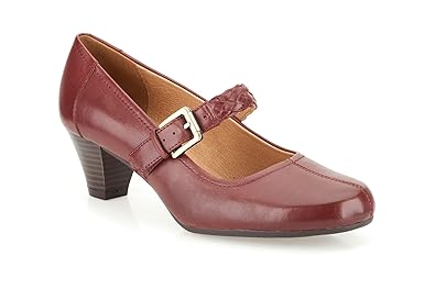clarks wide fit womens
